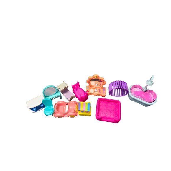 Small Sized Doll House Furniture Lot Bundle - Picture 9 of 9